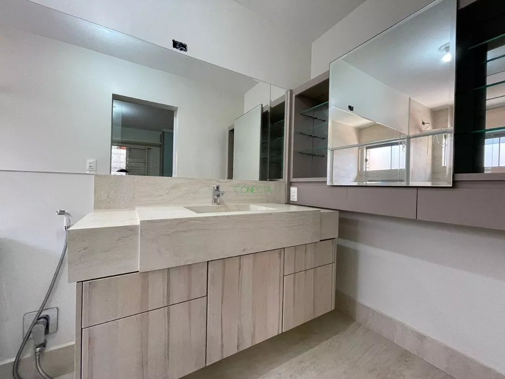 Casa, 3 quartos, 246 m² - Foto 3