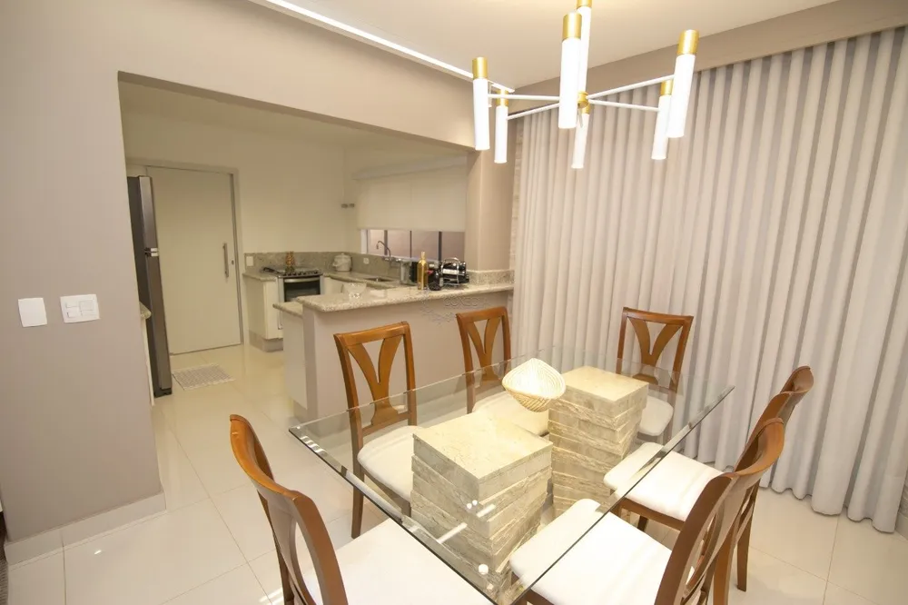 Casa, 3 quartos, 210 m² - Foto 6