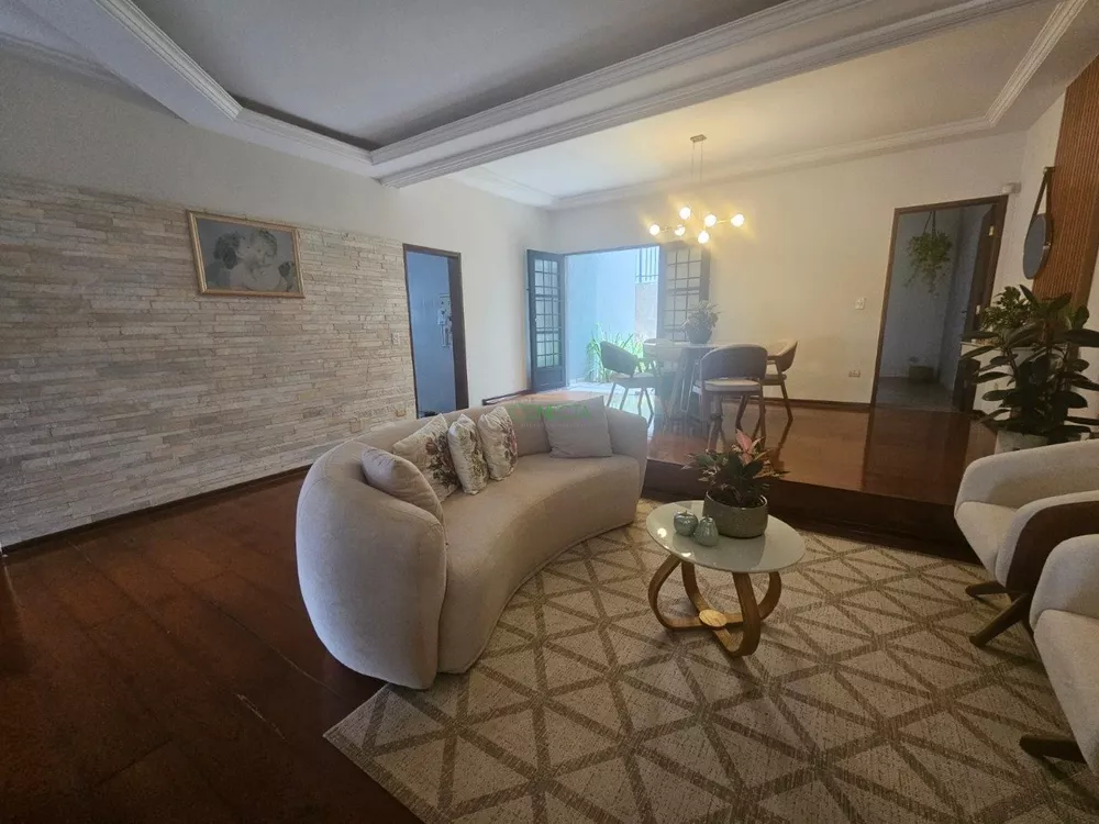 Casa, 3 quartos, 250 m² - Foto 2