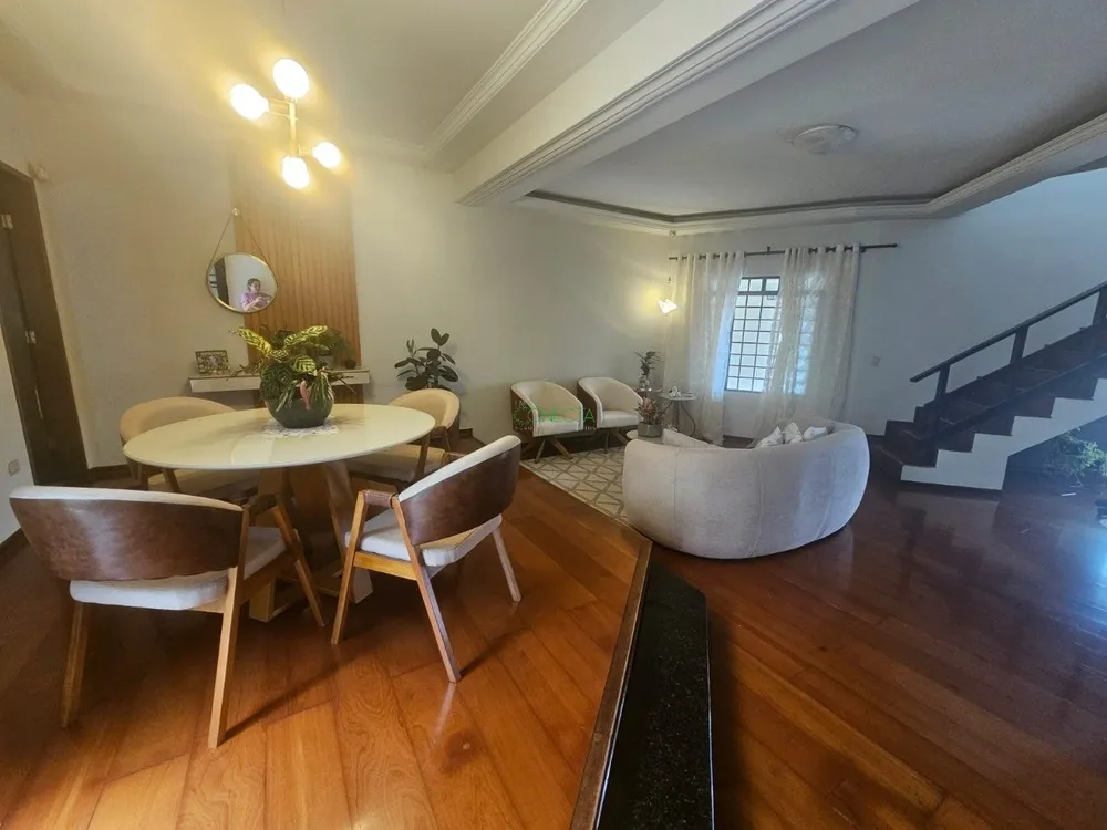 Casa, 3 quartos, 250 m² - Foto 10