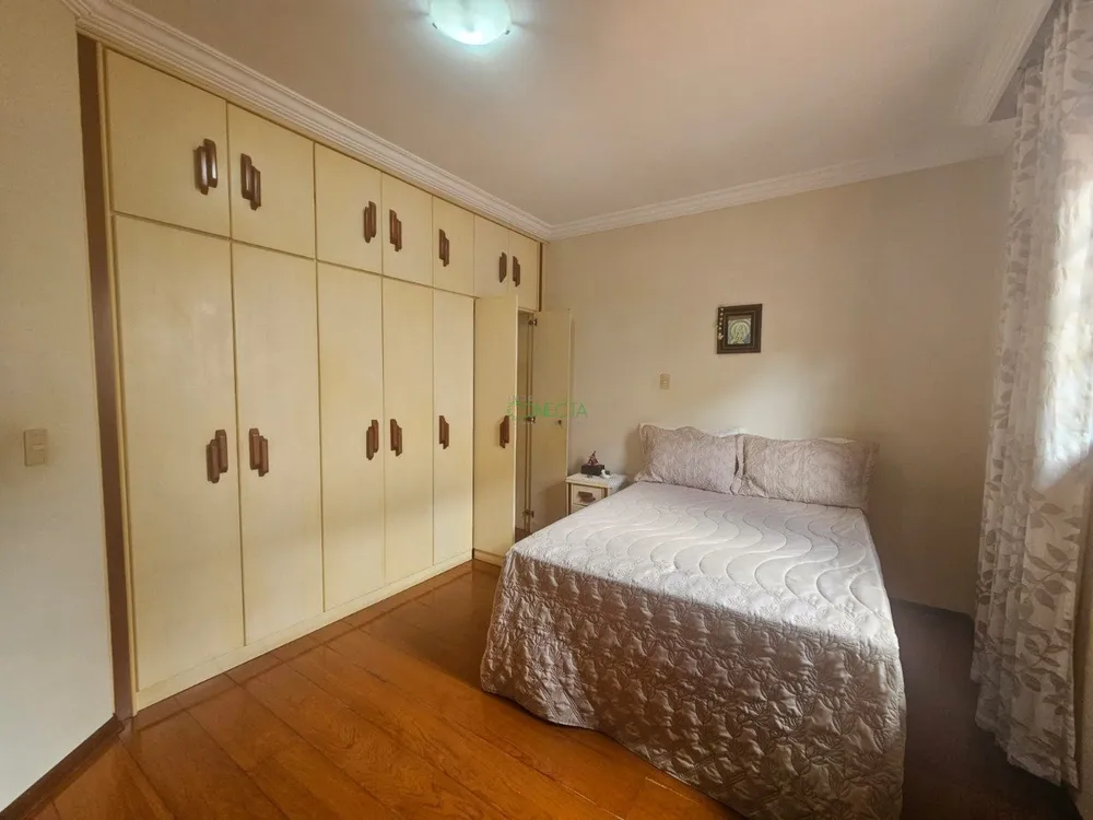 Casa, 3 quartos, 250 m² - Foto 11