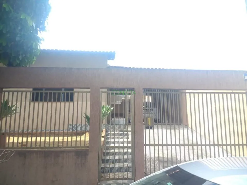 Casa, 3 quartos, 240 m² - Foto 2