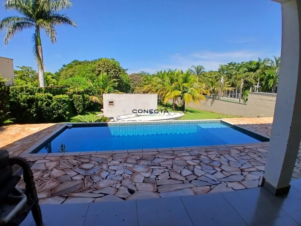 Chácara, 3 quartos, 2818 m² - Foto 1