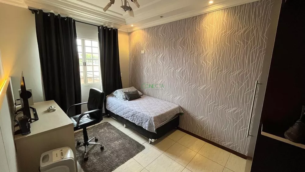 Casa, 4 quartos, 232 m² - Foto 4