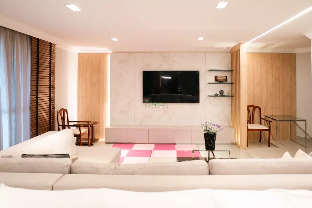 Apartamento, 3 quartos, 212 m² - Foto 1