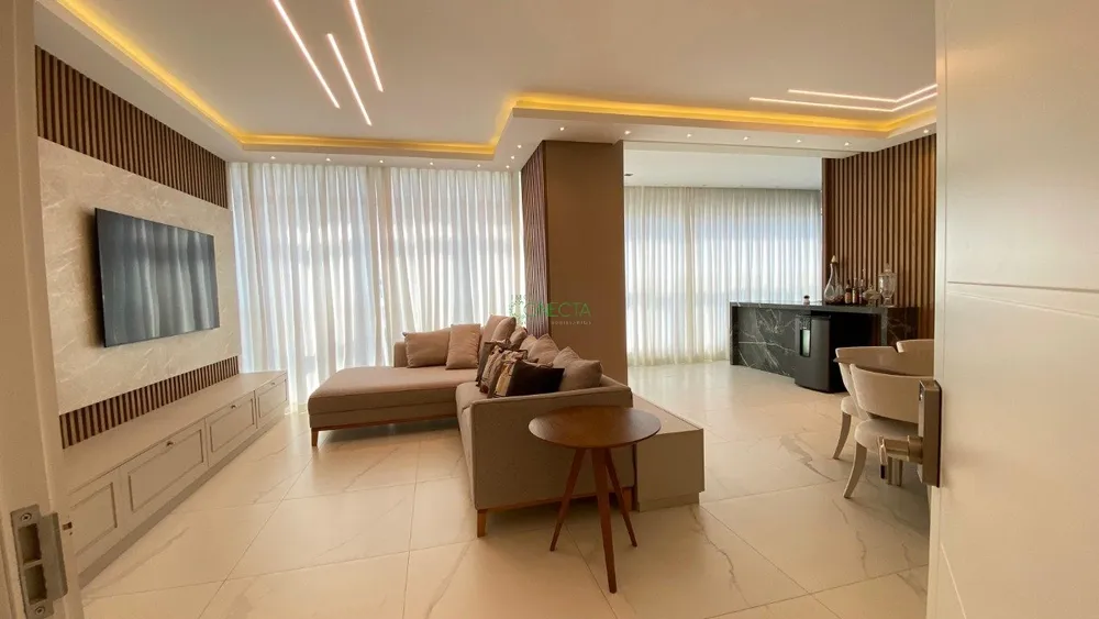 Apartamento, 3 quartos, 131 m² - Foto 1