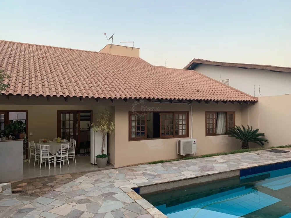 Casa, 3 quartos, 225 m² - Foto 11