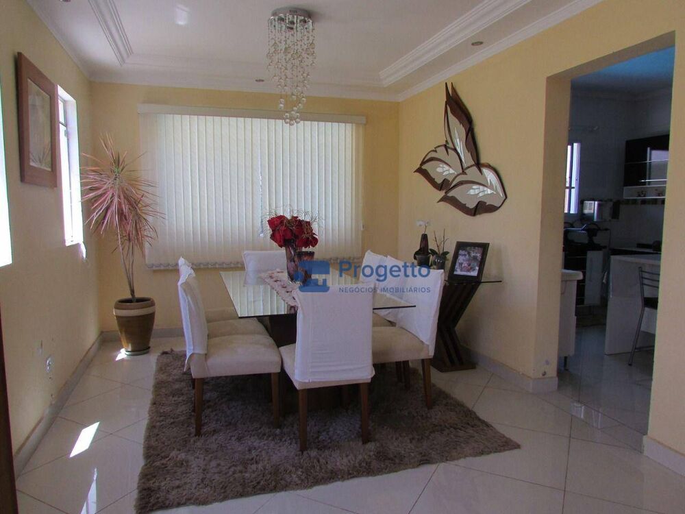 Casa de Condomínio à venda com 3 quartos, 200m² - Foto 3