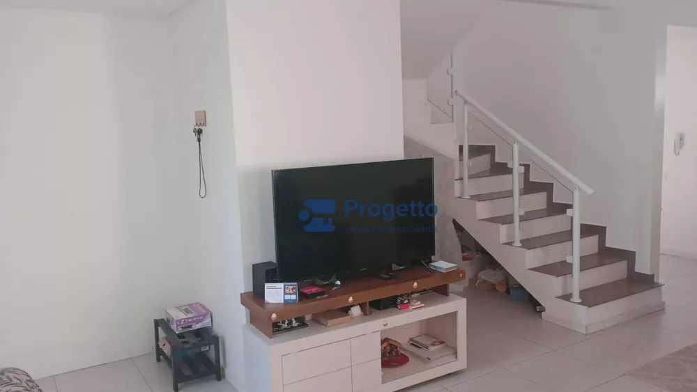 Casa de Condomínio à venda com 4 quartos, 170m² - Foto 3