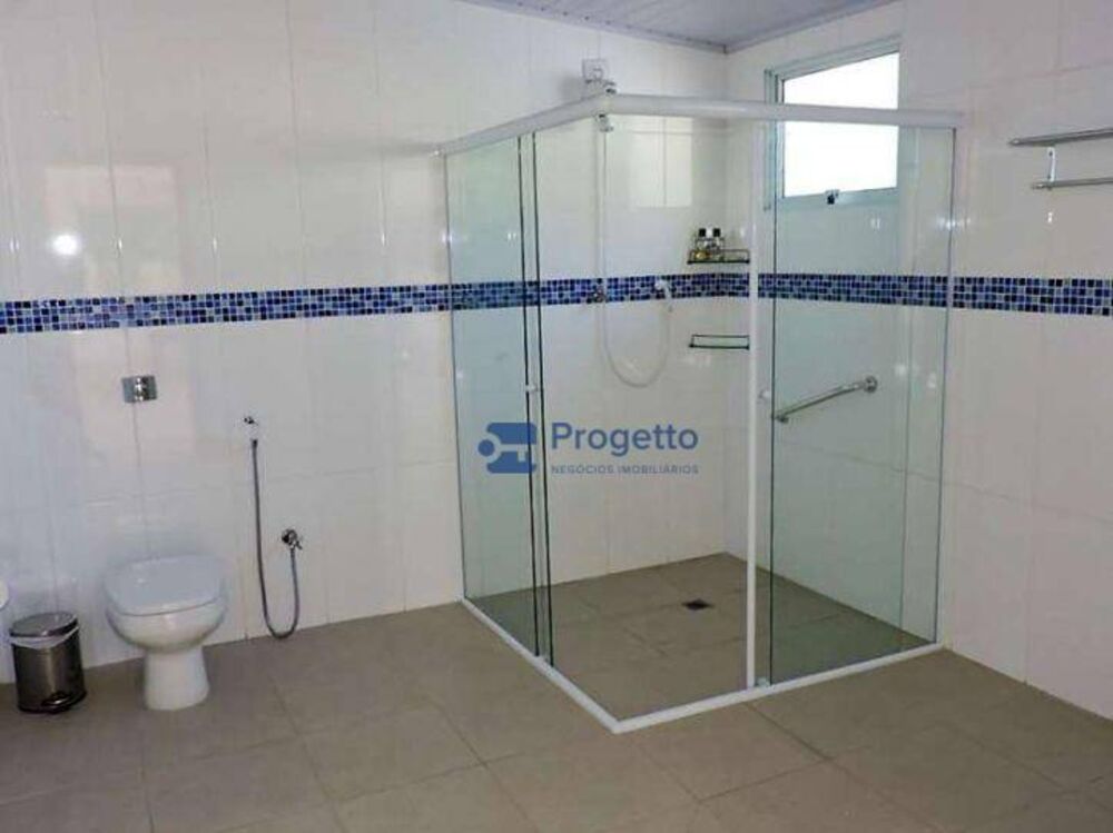Casa de Condomínio à venda com 5 quartos, 804m² - Foto 3