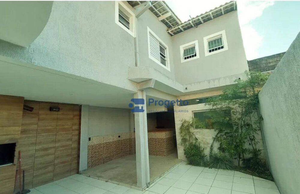 Casa, 4 quartos, 175 m² - Foto 1