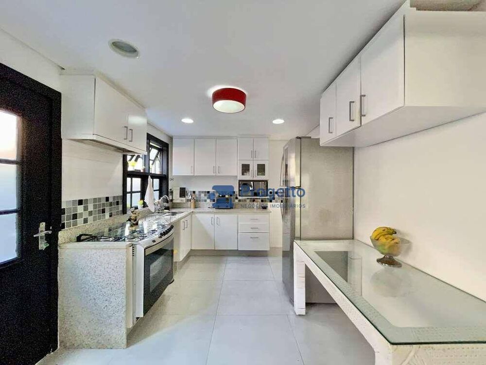 Casa de Condomínio à venda com 4 quartos, 345250M2 - Foto 1