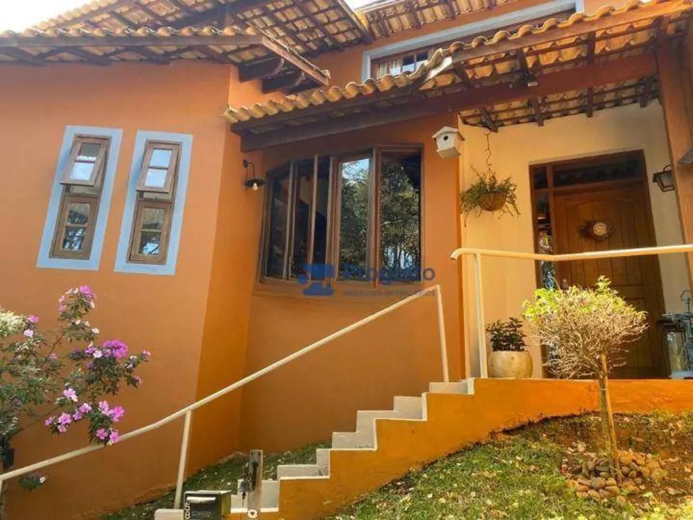 Casa de Condomínio à venda com 4 quartos, 230m² - Foto 2