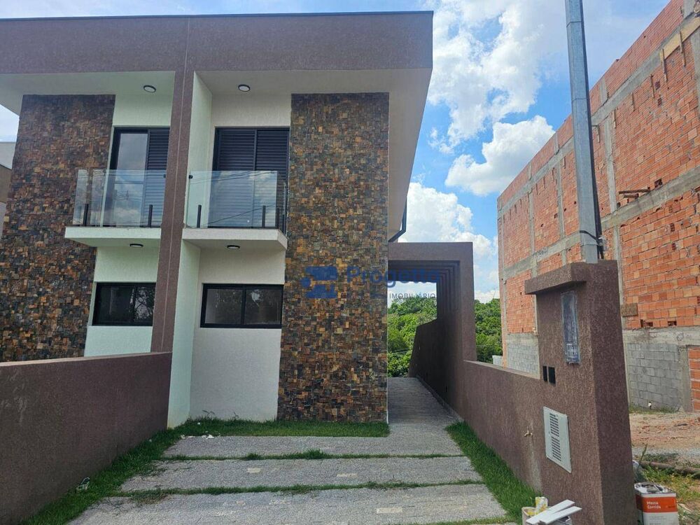 Casa de Condomínio à venda e aluguel com 3 quartos, 130m² - Foto 1
