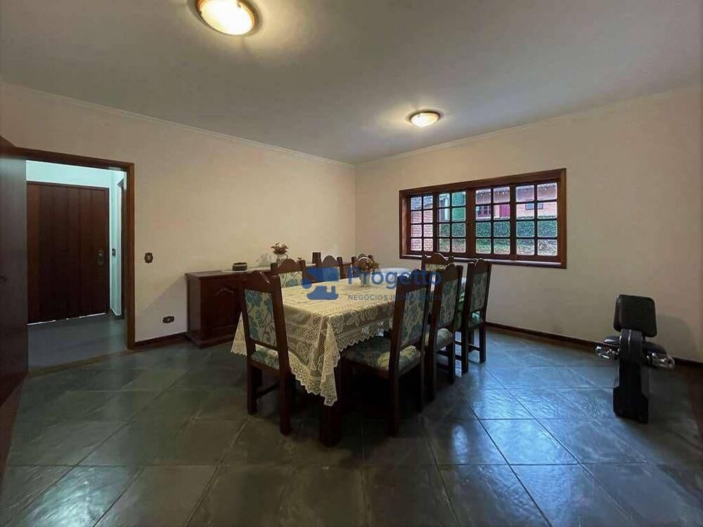 Casa, 4 quartos, 742 m² - Foto 1