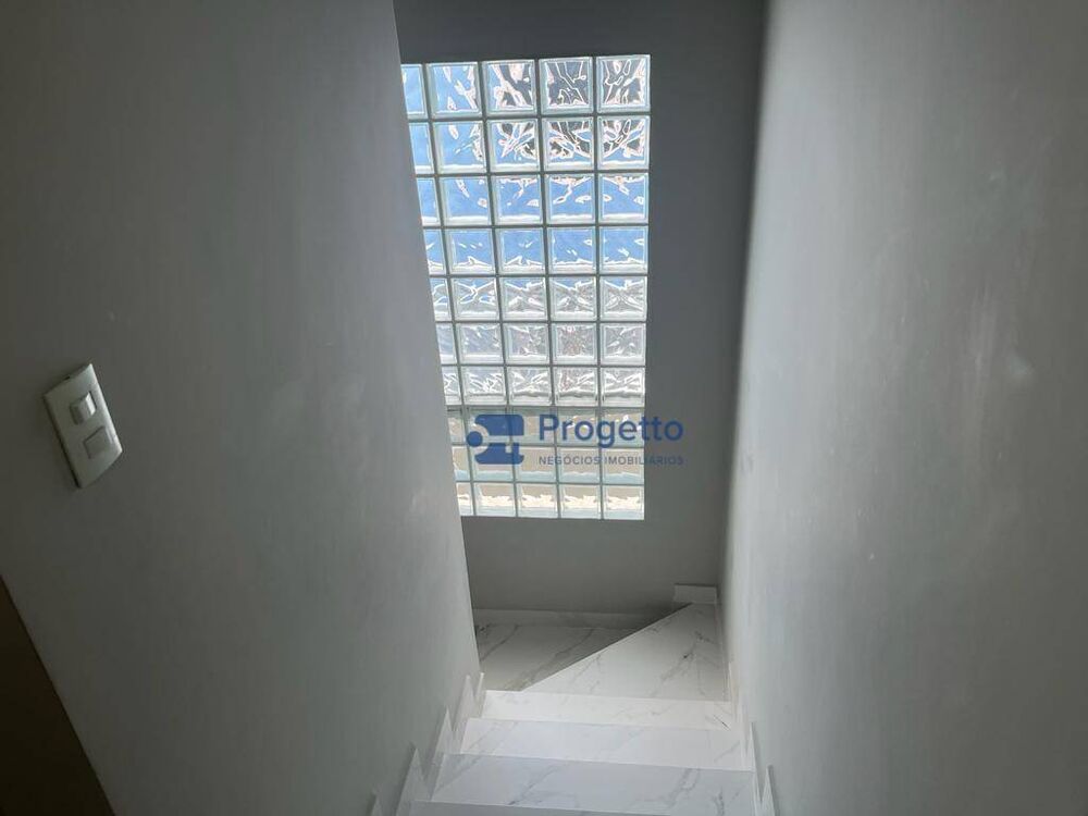 Casa à venda com 3 quartos, 130m² - Foto 7