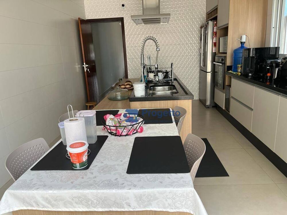 Casa à venda com 3 quartos, 130m² - Foto 12
