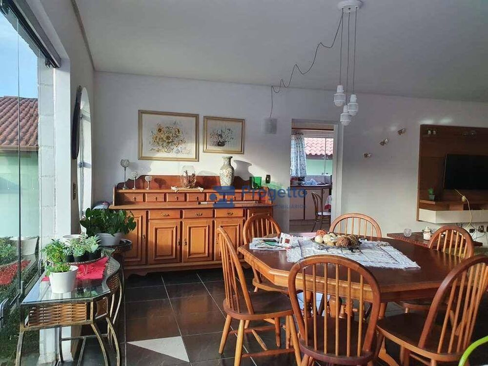 Casa de Condomínio à venda e aluguel com 3 quartos, 320m² - Foto 4