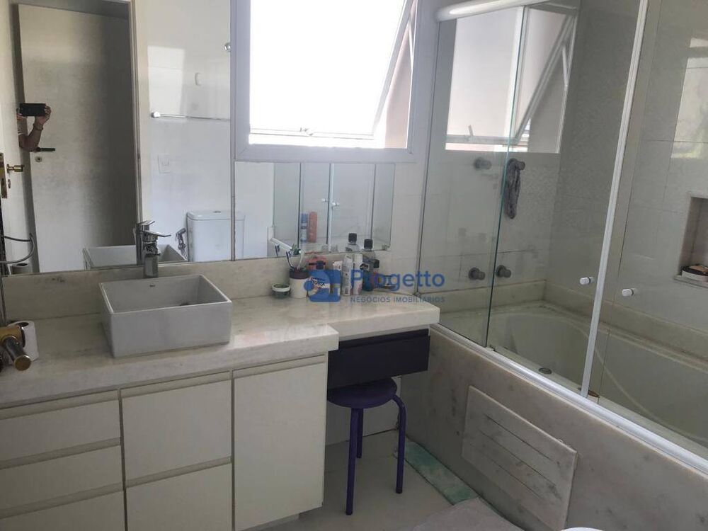 Casa, 4 quartos, 240 m² - Foto 2