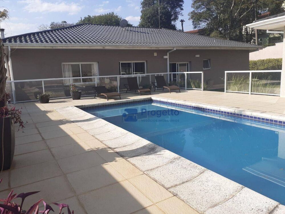 Casa, 4 quartos, 240 m² - Foto 1
