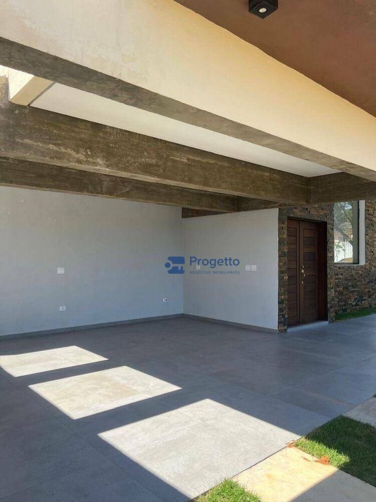 Casa de Condomínio à venda com 3 quartos, 200m² - Foto 2