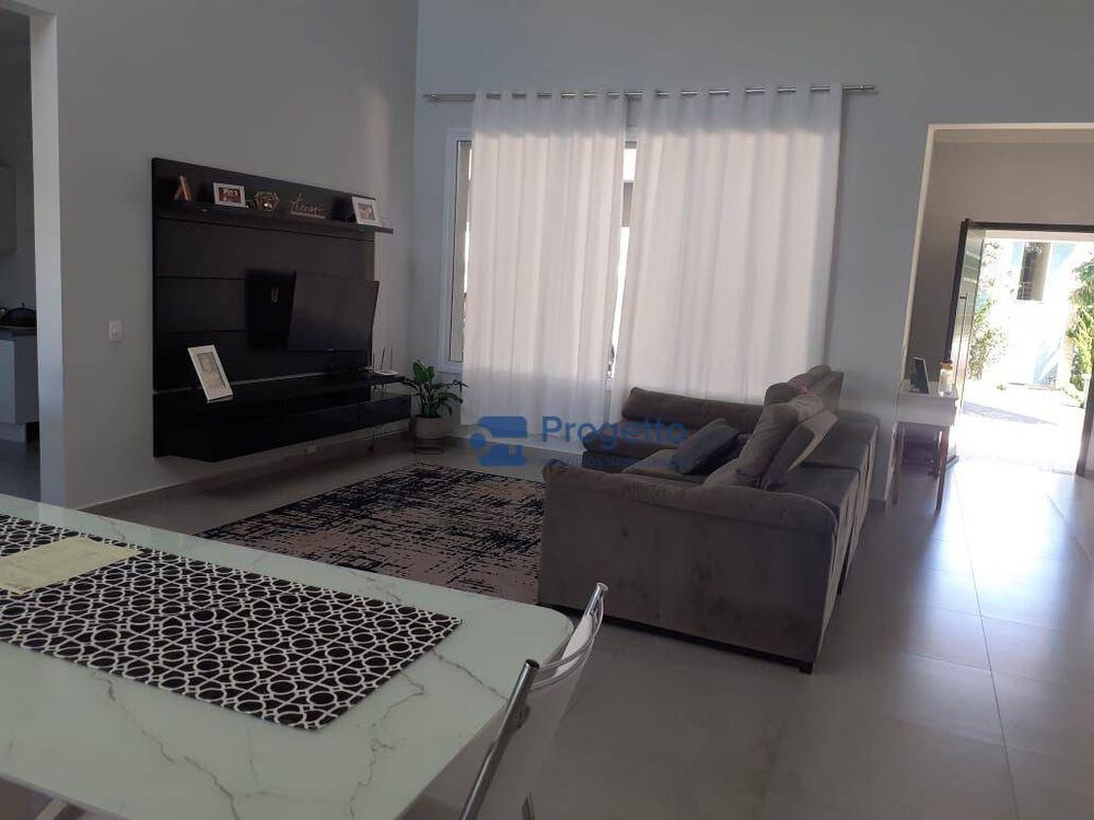 Casa de Condomínio à venda com 3 quartos, 250m² - Foto 2