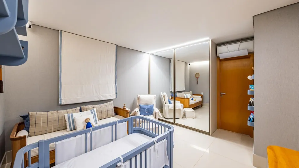 Apartamento, 3 quartos, 230 m² - Foto 2