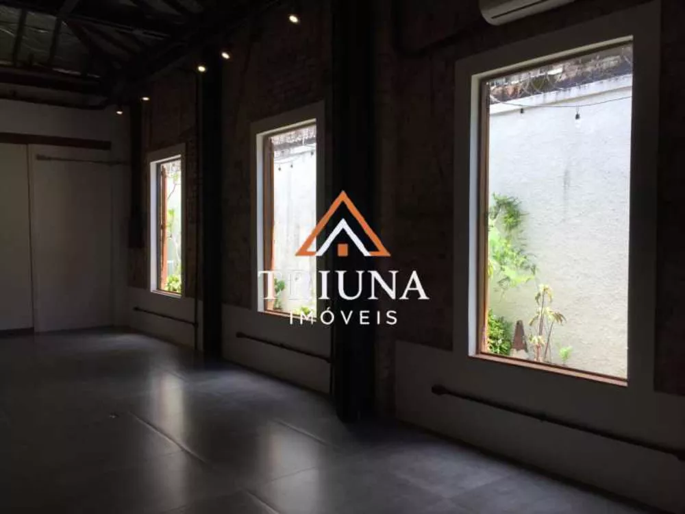 Casa, 4 quartos, 221 m² - Foto 2