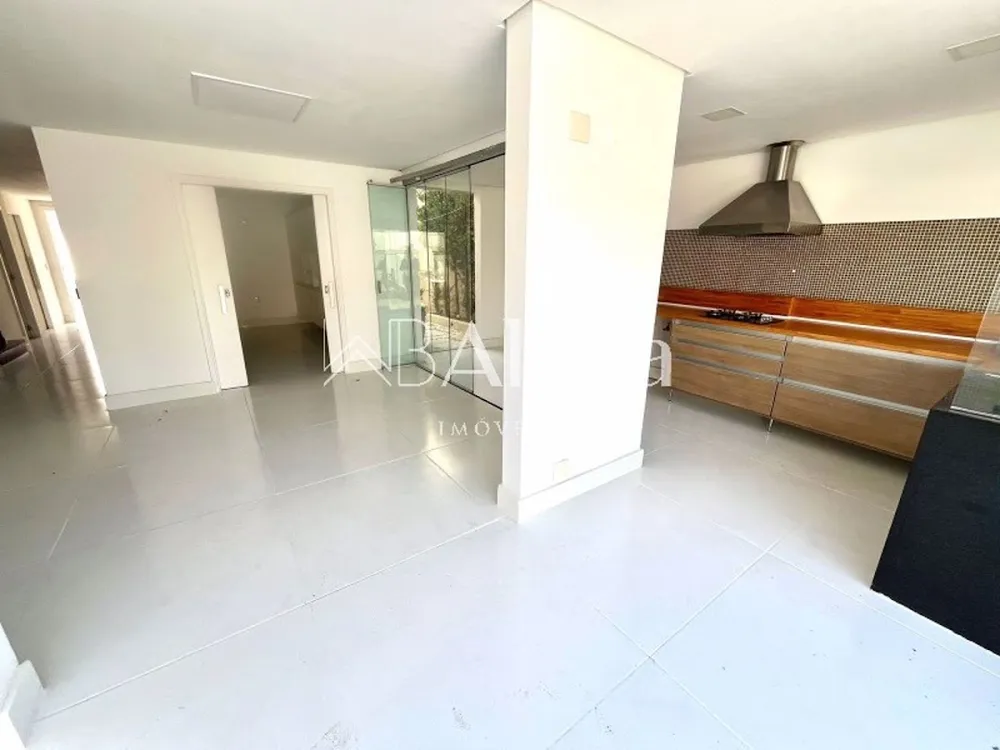 Casa, 3 quartos, 250 m² - Foto 3