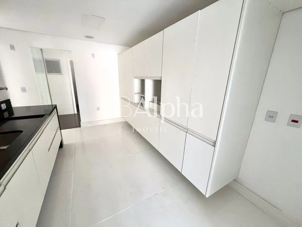 Casa, 3 quartos, 250 m² - Foto 2