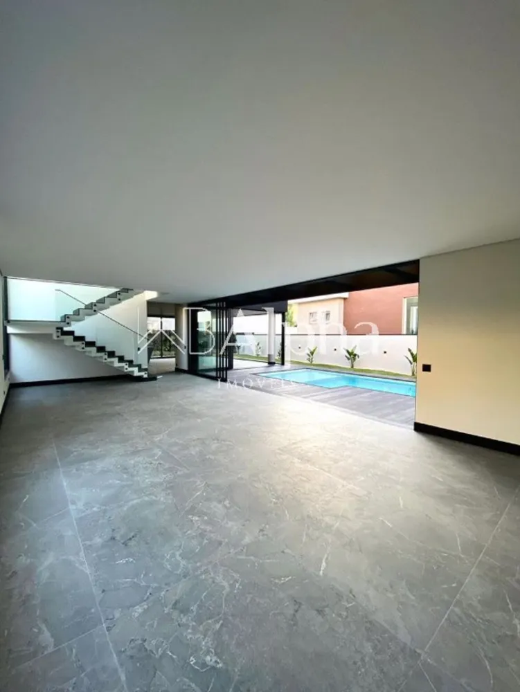 Casa, 4 quartos, 566 m² - Foto 1