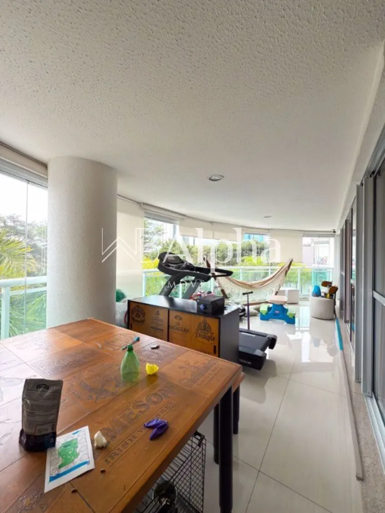 Apartamento, 4 quartos, 261 m² - Foto 2