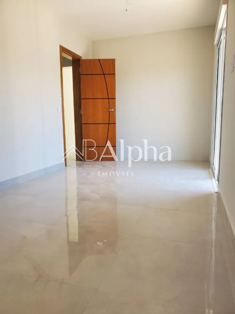 Casa, 3 quartos, 252 m² - Foto 2