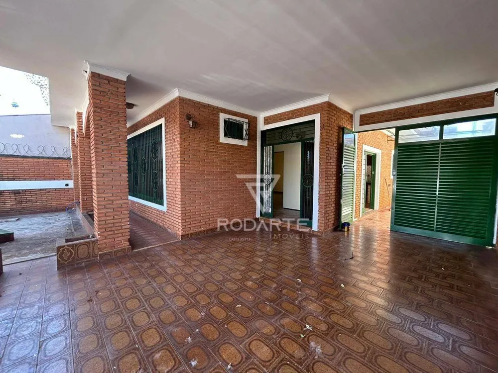 Casa, 3 quartos, 228 m² - Foto 2