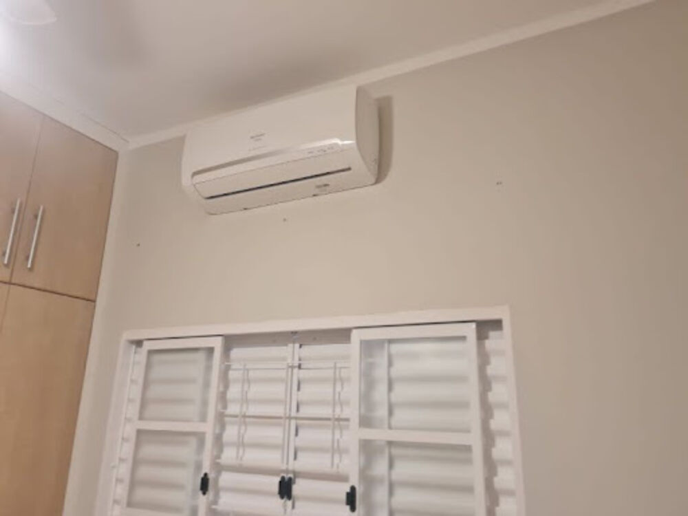 Casa, 3 quartos, 98 m² - Foto 1