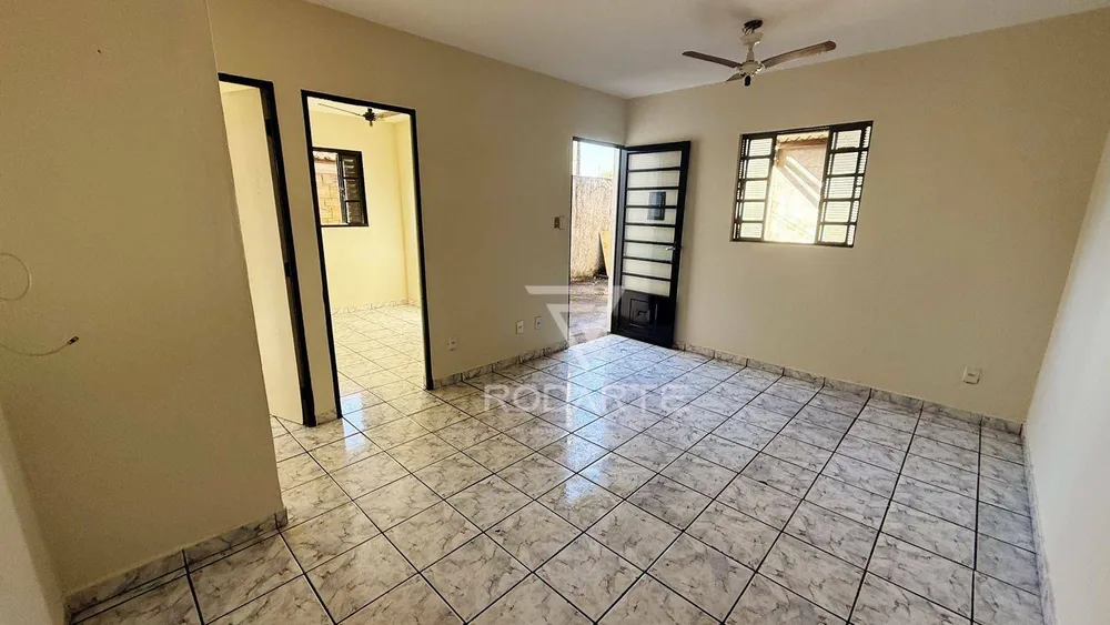 Casa, 4 quartos, 118 m² - Foto 1