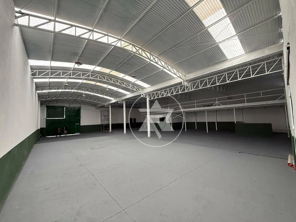 Depósito-Galpão, 680 m² - Foto 1