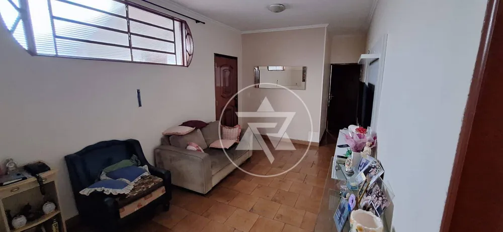 Casa, 3 quartos, 204 m² - Foto 1