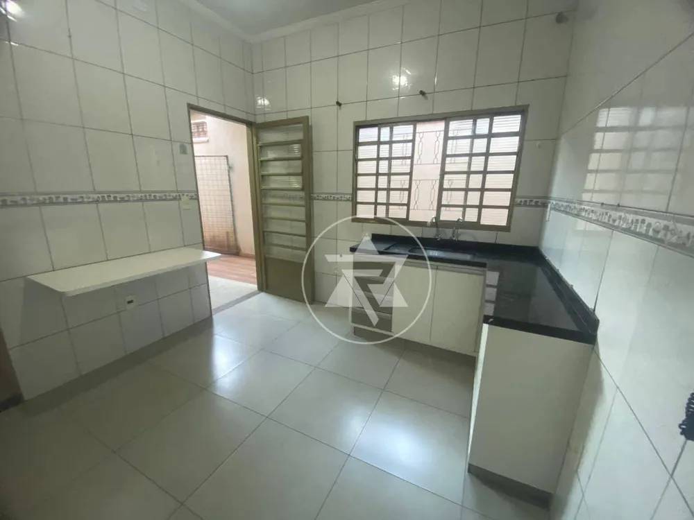 Casa, 2 quartos, 75 m² - Foto 1