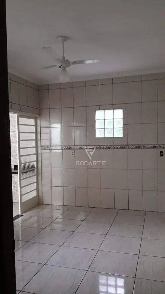 Casa, 2 quartos, 236 m² - Foto 13