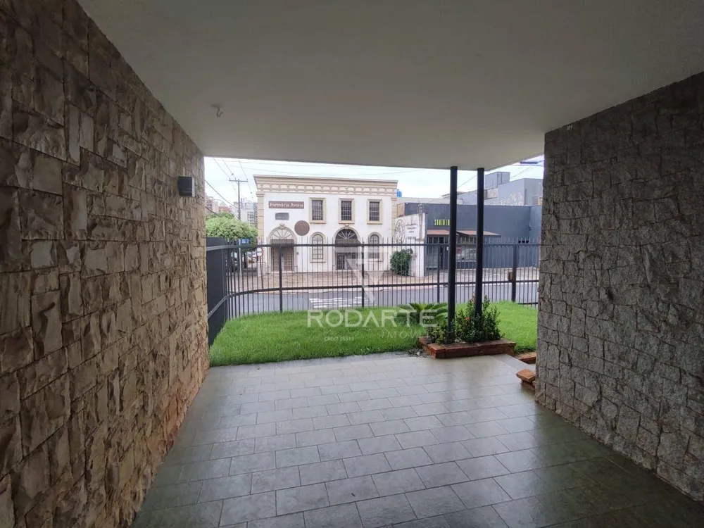 Casa, 4 quartos, 279 m² - Foto 1