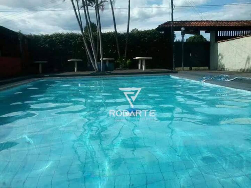 Chácara, 4 quartos, 1400 m² - Foto 1