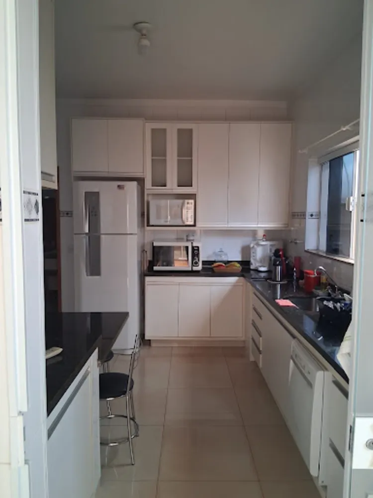 Casa, 3 quartos, 210 m² - Foto 7
