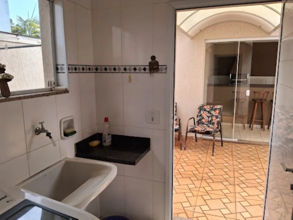 Casa, 3 quartos, 210 m² - Foto 13