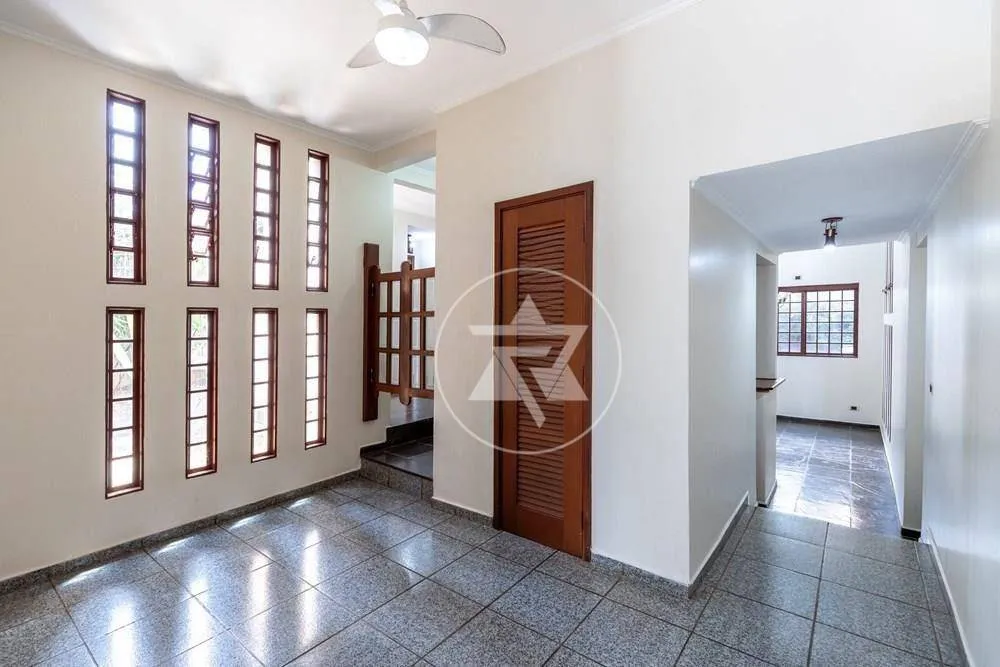 Casa, 4 quartos, 258 m² - Foto 10