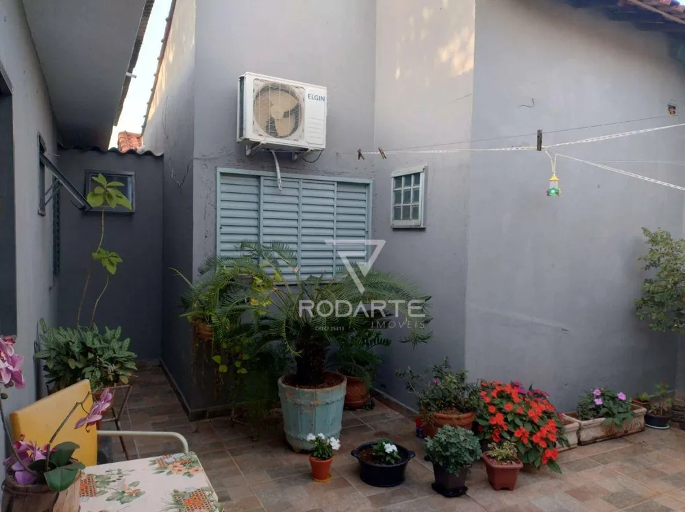 Casa, 6 quartos, 237 m² - Foto 2