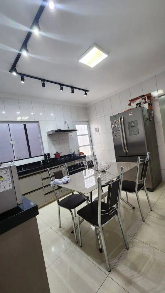 Casa, 2 quartos, 47 m² - Foto 3