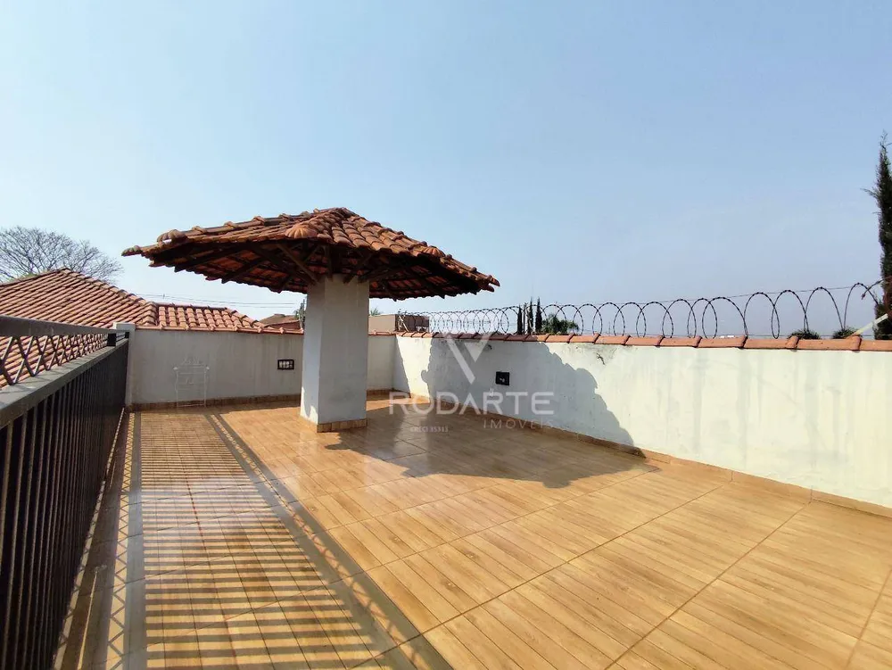 Casa, 3 quartos, 230 m² - Foto 1