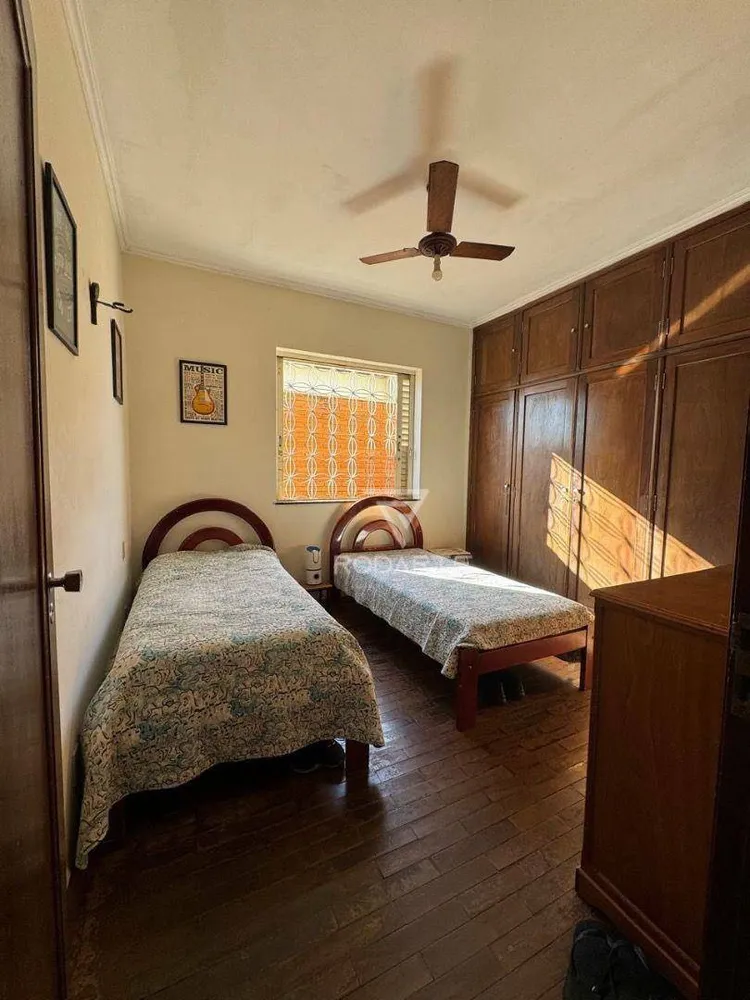 Casa, 3 quartos, 240 m² - Foto 8