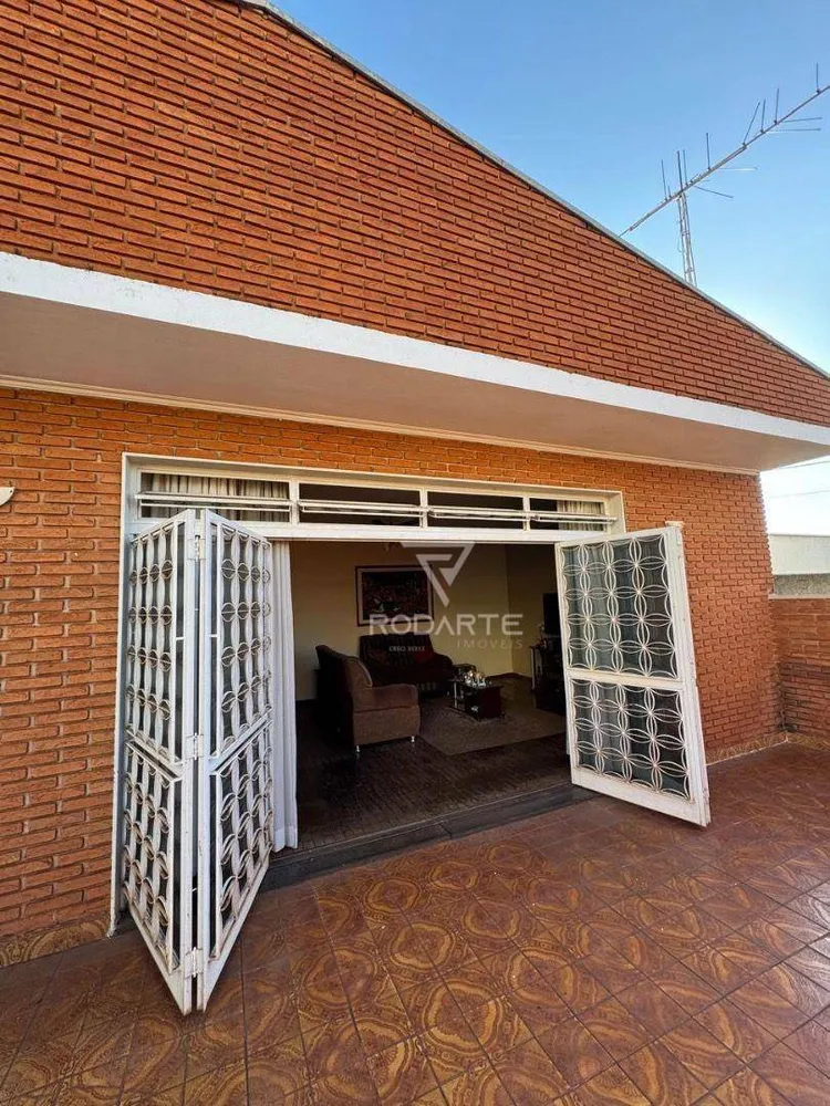 Casa, 3 quartos, 240 m² - Foto 2